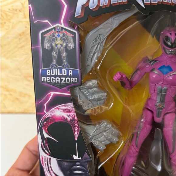 Saban's Power Rangers Pink Ranger Action Figure - Limited Edition - Picture 9 of 11